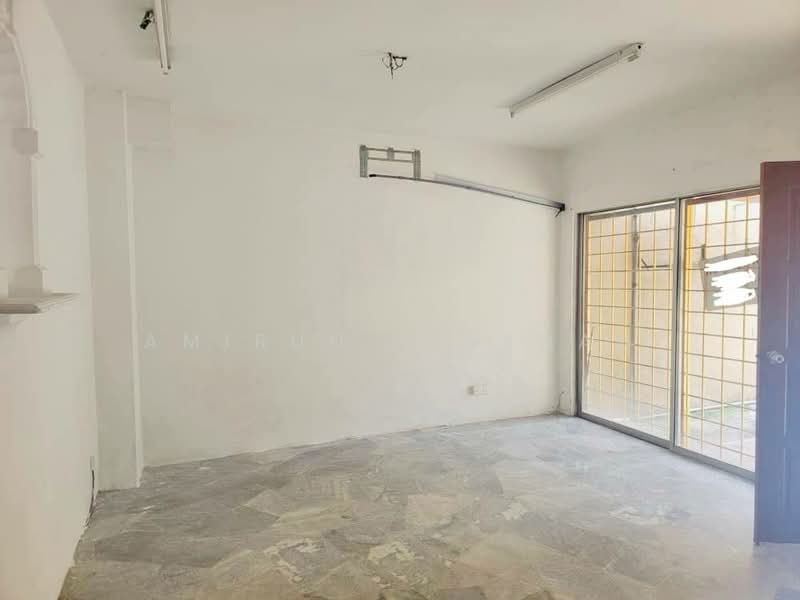 2-storey Terraced House for Sale in Puchong Perdana (Selangor) - Amirun Kinanah - Interior - PropertyGuru.com.my