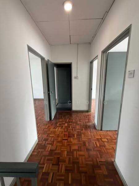 2-storey Terraced House for Sale in Taman Bandar Sunway (Petaling Jaya) - Kent Chong - Corridor - PropertyGuru.com.my