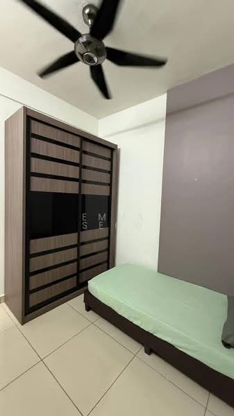 Kondominium untuk Disewa di Tropicana Bay Residences - Emma Seow - Bedroom - PropertyGuru.com.my