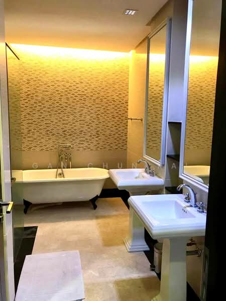 Kondominium untuk Disewa di Quayside Seafront Resort Condominiums - Gan Chun Kai - Bathroom - PropertyGuru.com.my