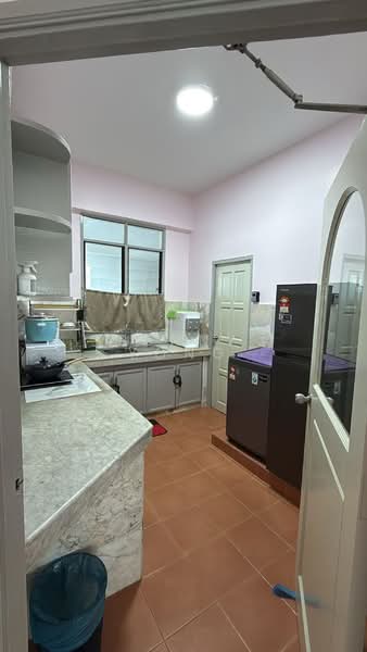 Condominium for Sale at Century Suria - Penny Yong - Kitchen - PropertyGuru.com.my