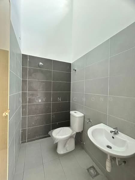 1-storey Terraced House for Sale in Menglembu (Perak) - Kelvin Chong - Bathroom - PropertyGuru.com.my