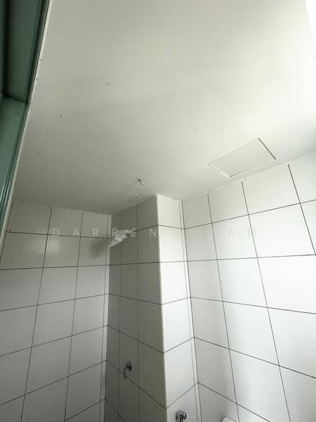 Servis Apartment untuk Dijual di The Stone - Darren Cham - Bathroom - PropertyGuru.com.my