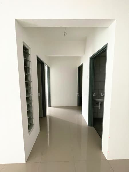 Servis Apartment untuk Dijual di The Stone - Darren Cham - Corridor - PropertyGuru.com.my