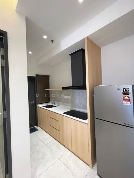 Service Residence for Rent at Aston Acacia - Michelle Chia - Kitchen - PropertyGuru.com.my