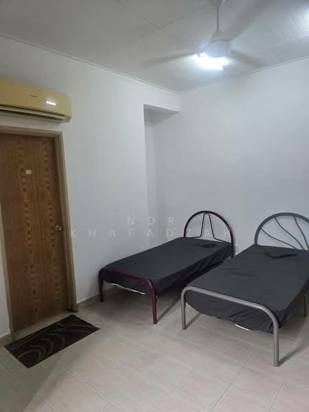 Rumah Teres 2 Tingkat untuk Disewa di Seksyen 7 (Shah Alam) - Nor Khafadzah - Bedroom - PropertyGuru.com.my