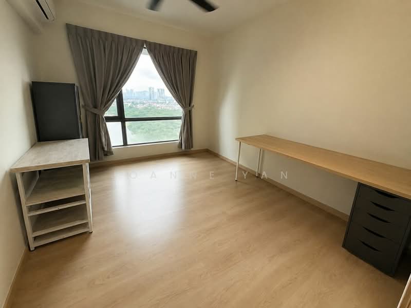 Servis Apartment untuk Disewa di Aradia Residence @ Lake City KL North - Joanne Yan - Study - PropertyGuru.com.my