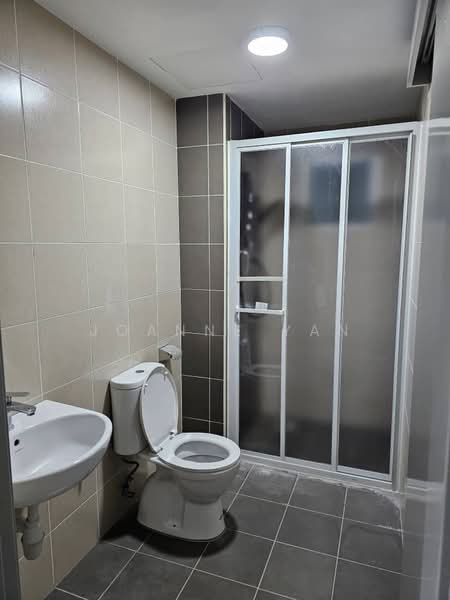Servis Apartment untuk Disewa di Serviced Residence @ Razak City Residences (RC Residences) - Joanne Yan - Bathroom - PropertyGuru.com.my