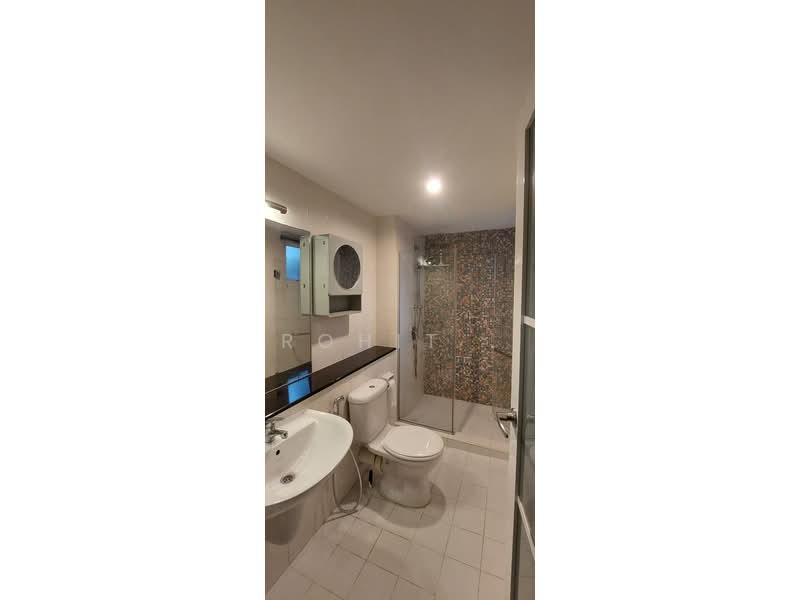 Condominium for Sale at Andalucia - Rohit . - Bathroom - PropertyGuru.com.my