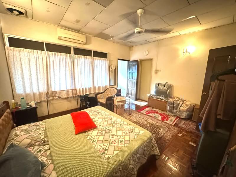 Rumah Teres 2 Tingkat untuk Dijual di AU 5 (Hulu Kelang) - Mohd Azizy bin Zainal - Bedroom - PropertyGuru.com.my