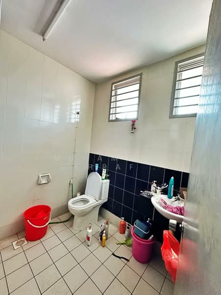 2-storey Terraced House for Sale in Bandar Seri Putra (Bangi) - Muhammad Ashraf . - Bathroom - PropertyGuru.com.my