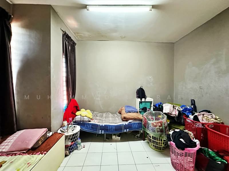 2-storey Terraced House for Sale in Bandar Seri Putra (Bangi) - Muhammad Ashraf . - Bedroom - PropertyGuru.com.my