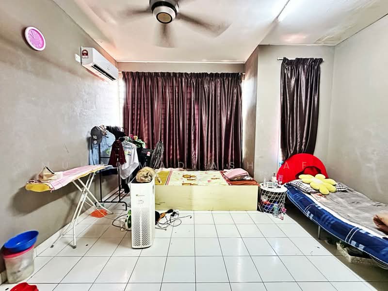 2-storey Terraced House for Sale in Bandar Seri Putra (Bangi) - Muhammad Ashraf . - Bedroom - PropertyGuru.com.my