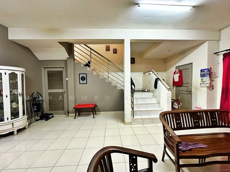 2-storey Terraced House for Sale in Bandar Seri Putra (Bangi) - Muhammad Ashraf . - Living Room - PropertyGuru.com.my