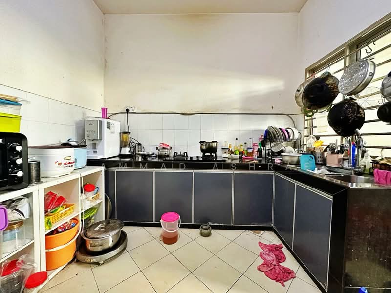 2-storey Terraced House for Sale in Bandar Seri Putra (Bangi) - Muhammad Ashraf . - Kitchen - PropertyGuru.com.my