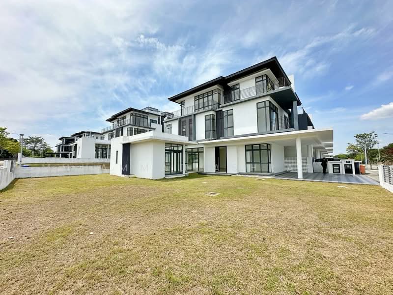 Semi-Detached House for Sale in Presint 12 (Putrajaya) - Muhammad Ashraf . - Exterior - PropertyGuru.com.my