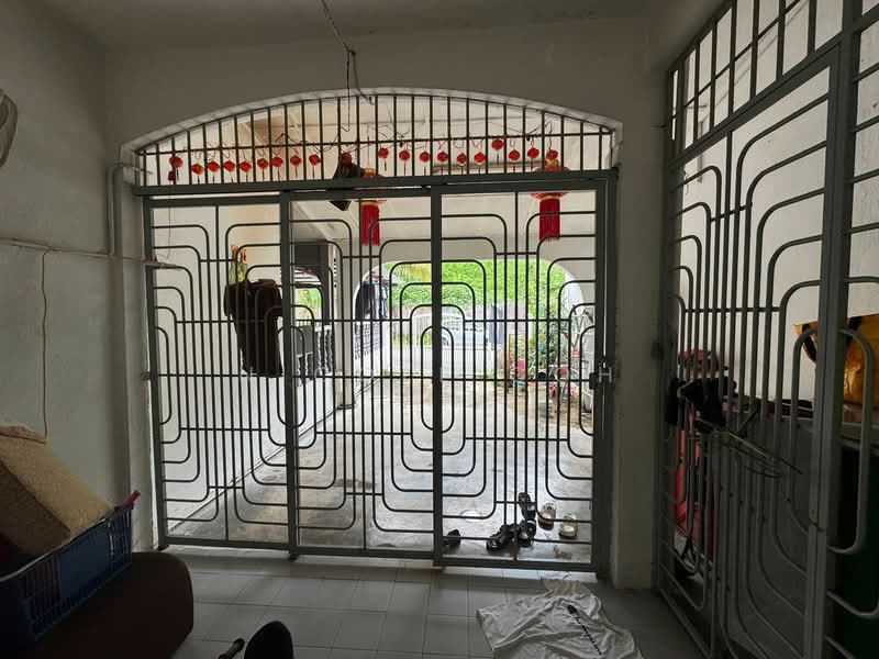 Rumah Teres 2 Tingkat untuk Dijual di Kampung Gombak Indah (Batu Caves) - Nicole Goh - Entrance - PropertyGuru.com.my