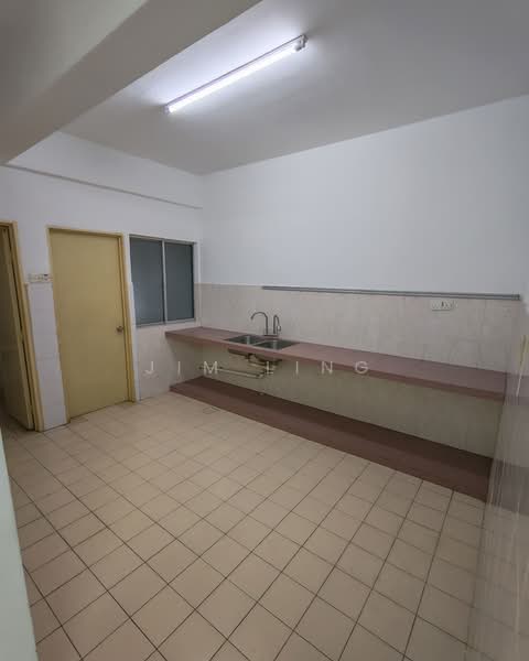 2-storey Terraced House for Sale in Bukit Rimau (Shah Alam) - Jim Ling - Kitchen - PropertyGuru.com.my