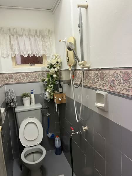 2-storey Terraced House for Sale in Bandar Sungai Long (Selangor) - Paul Po - Bathroom - PropertyGuru.com.my