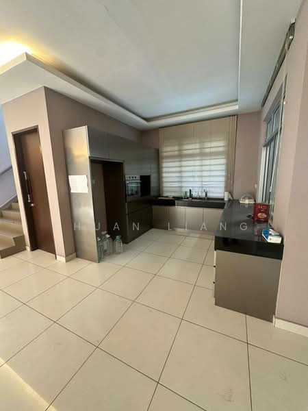 Link Bungalow for Sale in Taman Gaya (Ulu Tiram) - Chuan Liang - Kitchen - PropertyGuru.com.my