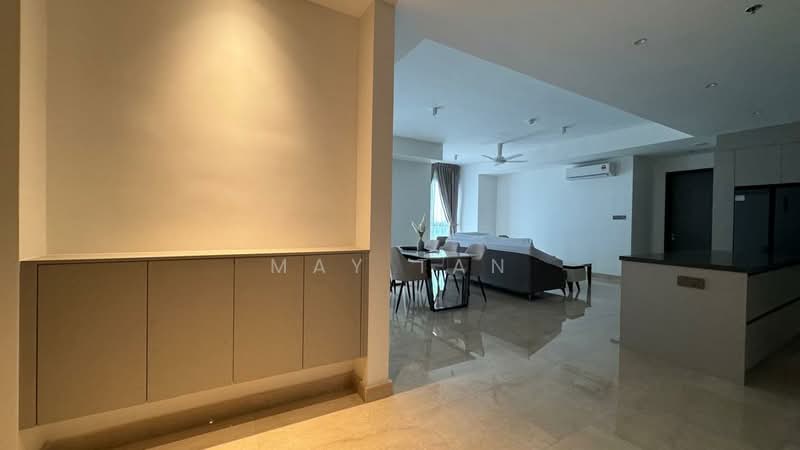Servis Apartment untuk Dijual di Marriott Residence @ Gurney - May Tan - Living Room - PropertyGuru.com.my