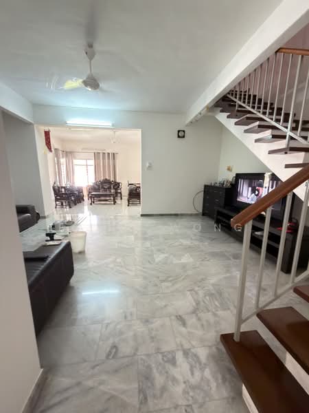 Rumah Berkembar untuk Dijual di Taman Goh Guan Ho (Ayer Itam) - Fanny Wong - Living Room - PropertyGuru.com.my