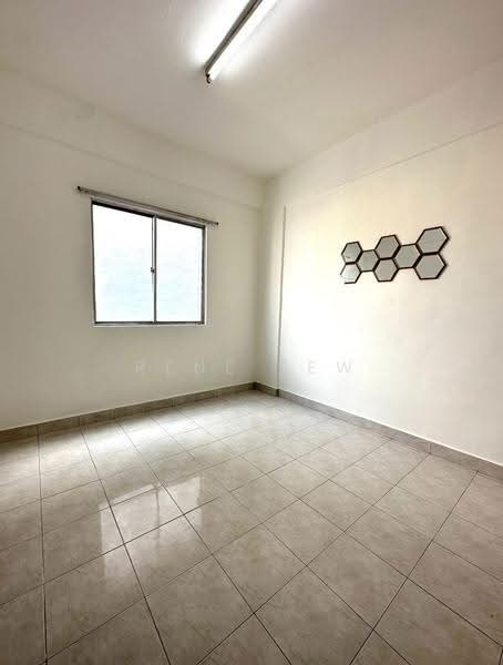 Apartment for Rent at Bayu Puteri 2 - Rene Tew - PropertyGuru.com.my