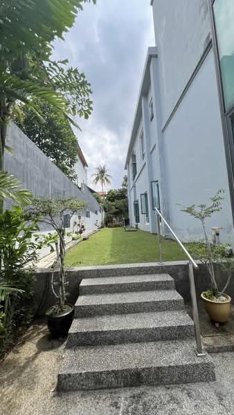 Bungalow for Sale in Country Heights (Kajang) - Poon TK - Poon Industrial Property - 工厂表弟 - PropertyGuru.com.my