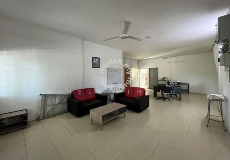 3-storey Terraced House for Sale in Fair Park (Ipoh) - Ainsley Thong - Living Room - PropertyGuru.com.my
