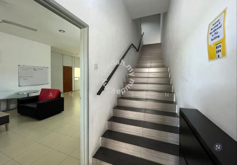 3-storey Terraced House for Sale in Fair Park (Ipoh) - Ainsley Thong - Corridor - PropertyGuru.com.my