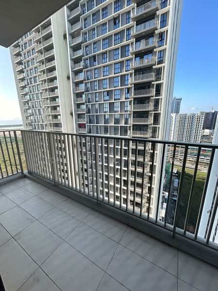 Kondominium untuk Disewa di Vertu Resort - Louis Chuah - Balcony - PropertyGuru.com.my