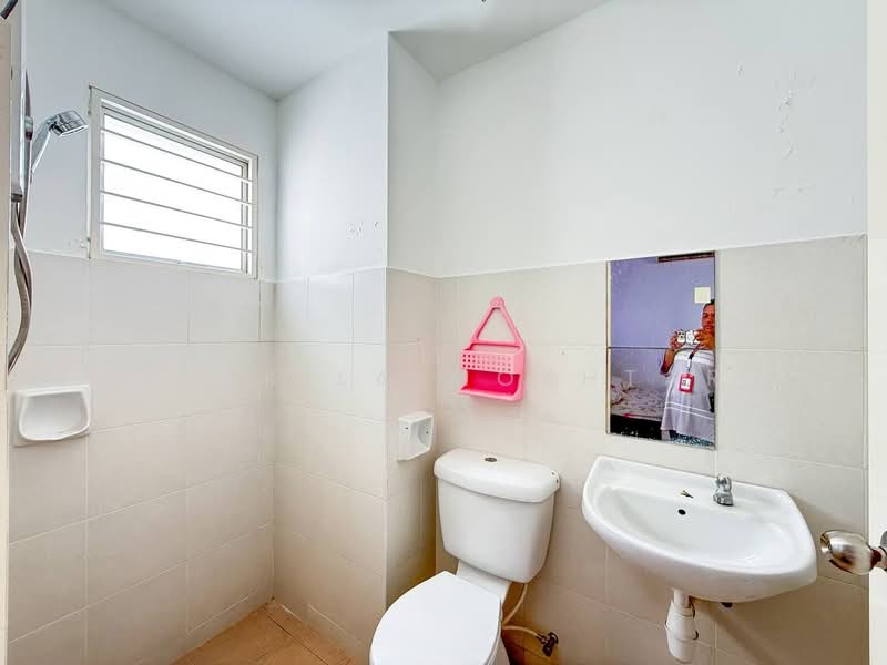 Condominium for Rent at Ampang Putra Residency - Syakila Mokhtar - Bathroom - PropertyGuru.com.my