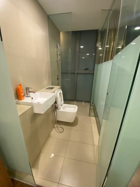 Kondominium untuk Dijual di The Fennel - Wing Seow - Bathroom - PropertyGuru.com.my