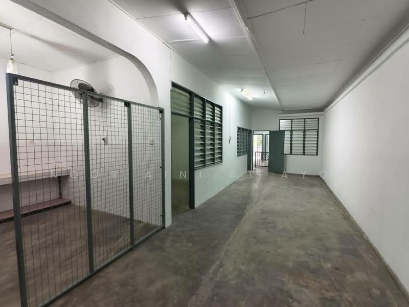 Shop / Office for Rent in Bangi (Selangor) - Noor Aini Bt Ayob - Interior - PropertyGuru.com.my
