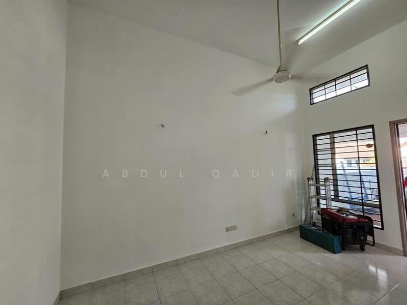 1-storey Terraced House for Sale in Bandar Bukit Raja (Klang) - Abdul Qadir - PropertyGuru.com.my