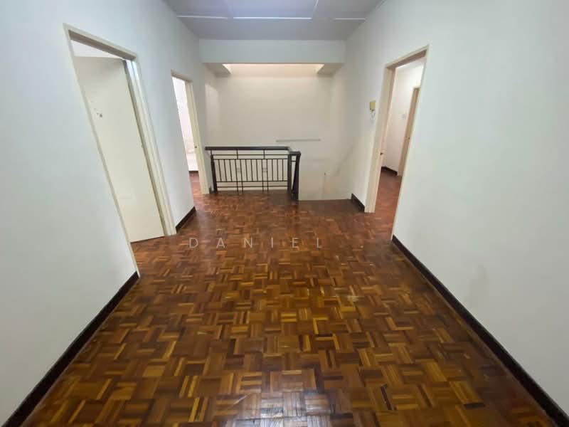 2-storey Terraced House for Sale in Kota Kemuning (Shah Alam) - DANIEL . - Corridor - PropertyGuru.com.my