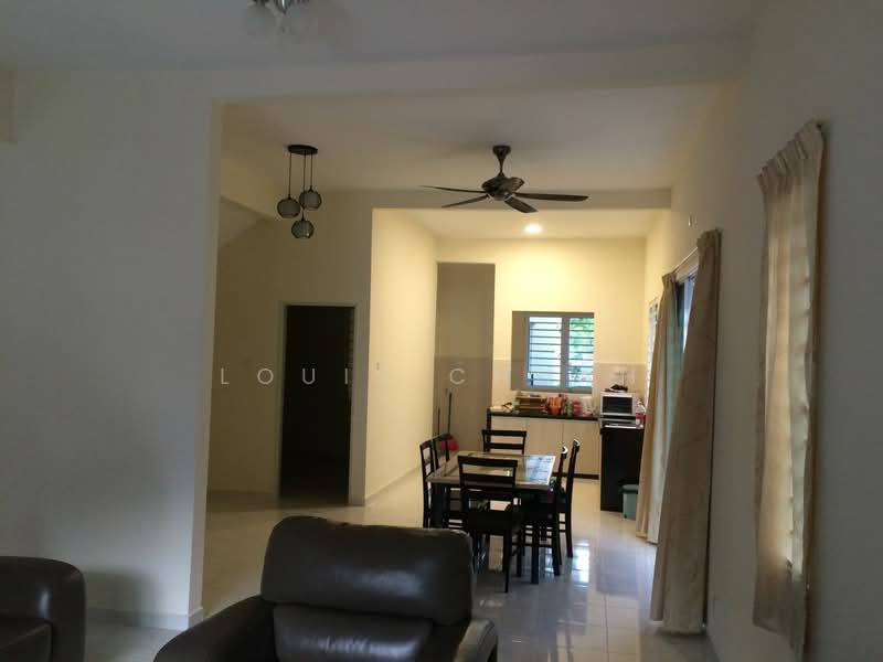 Rumah Berkembar untuk Disewa di Balik Pulau (Penang) - Louis Chuah - Living Room - PropertyGuru.com.my