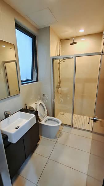 Condominium for Sale at Royal Strand @ Country Garden Danga Bay - Janice Yong - Bathroom - PropertyGuru.com.my