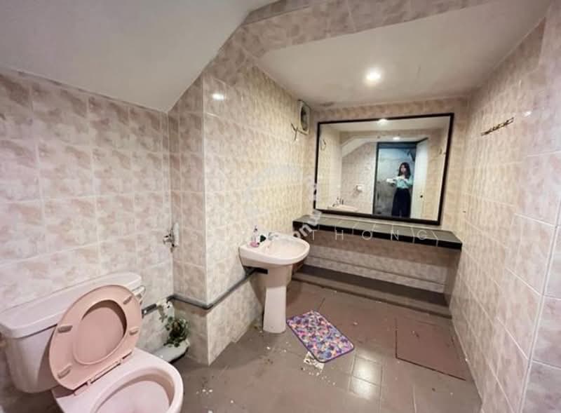 Shop / Office for Sale in Ipoh (Perak) - Ainsley Thong - Bathroom - PropertyGuru.com.my