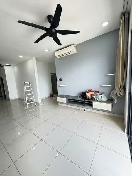Kondominium untuk Disewa di Legend Heights - JC Cheong - Living Room - PropertyGuru.com.my