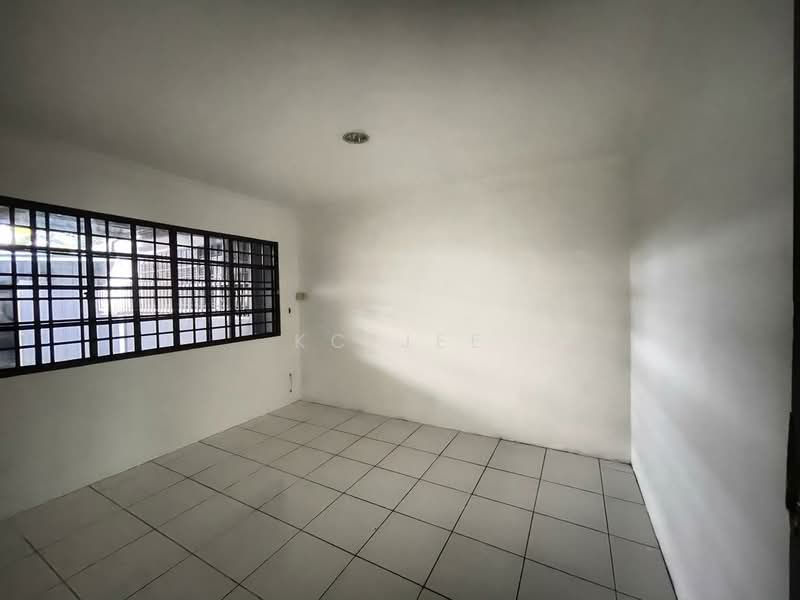 Rumah Berkembar untuk Dijual di Stampin (Kuching) - KC Jee - PropertyGuru.com.my