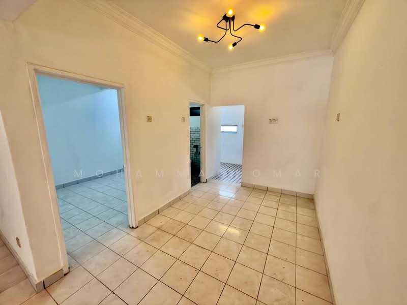 2-storey Terraced House for Sale in Seri Kembangan (Selangor) - Mohammad Omar - PropertyGuru.com.my