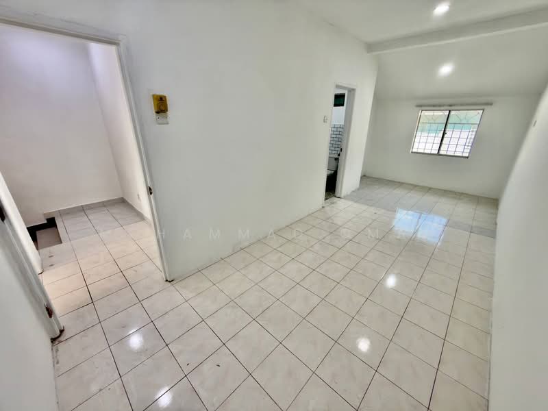 2-storey Terraced House for Sale in Seri Kembangan (Selangor) - Mohammad Omar - PropertyGuru.com.my