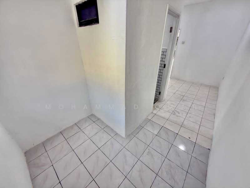 2-storey Terraced House for Sale in Seri Kembangan (Selangor) - Mohammad Omar - PropertyGuru.com.my