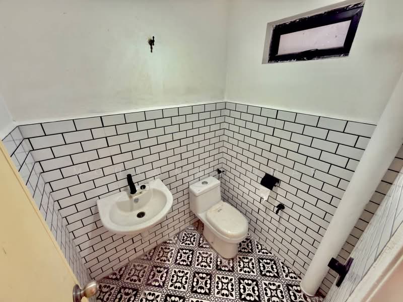 2-storey Terraced House for Sale in Seri Kembangan (Selangor) - Mohammad Omar - PropertyGuru.com.my