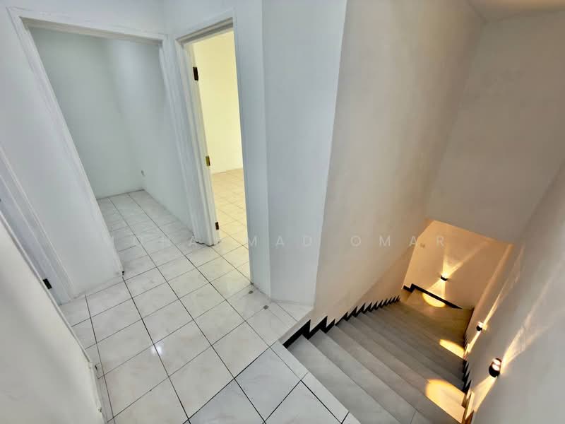 2-storey Terraced House for Sale in Seri Kembangan (Selangor) - Mohammad Omar - PropertyGuru.com.my