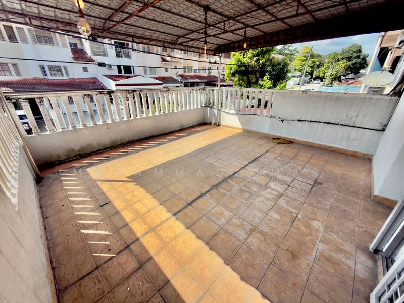 2-storey Terraced House for Sale in Seri Kembangan (Selangor) - Mohammad Omar - PropertyGuru.com.my