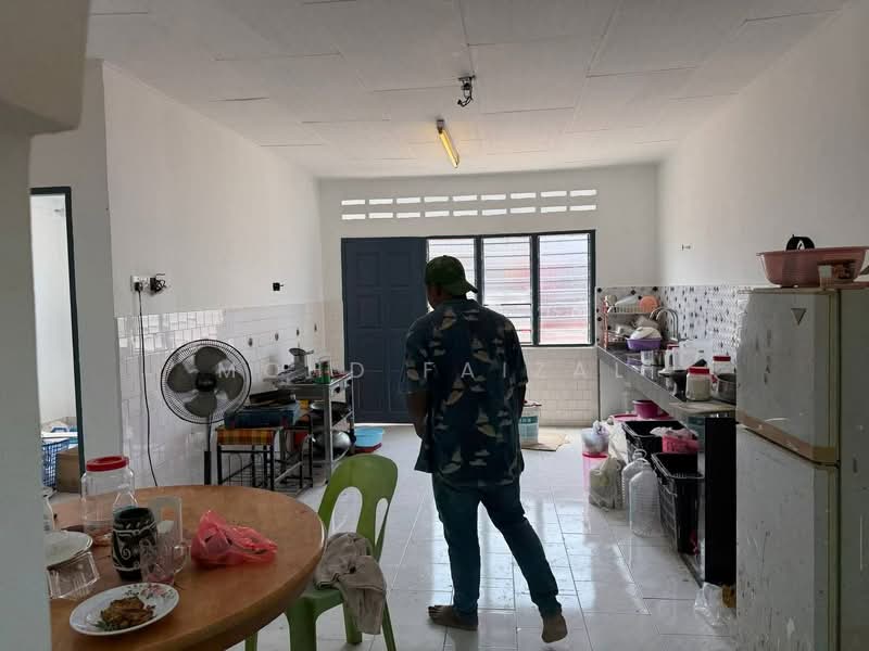 Semi-Detached House for Sale in Tampin (Negeri Sembilan) - Mohd Faizal - Kitchen - PropertyGuru.com.my