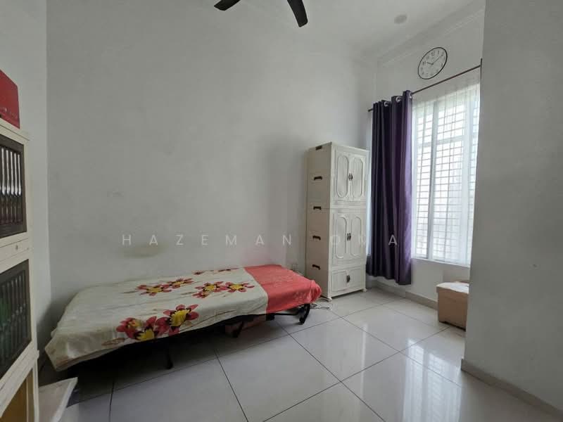 2-storey Terraced House for Rent in Alam Impian (Shah Alam) - Hazeman Omar - Bedroom - PropertyGuru.com.my