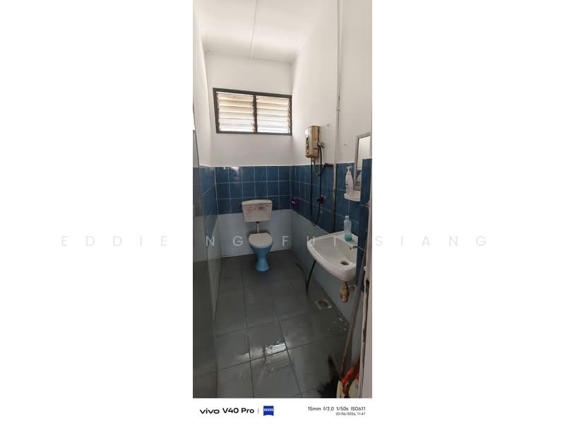 Rumah Teres 2 Tingkat untuk Dijual di Taman Saga (Ampang) - Eddie Ng Fui Siang - Bathroom - PropertyGuru.com.my